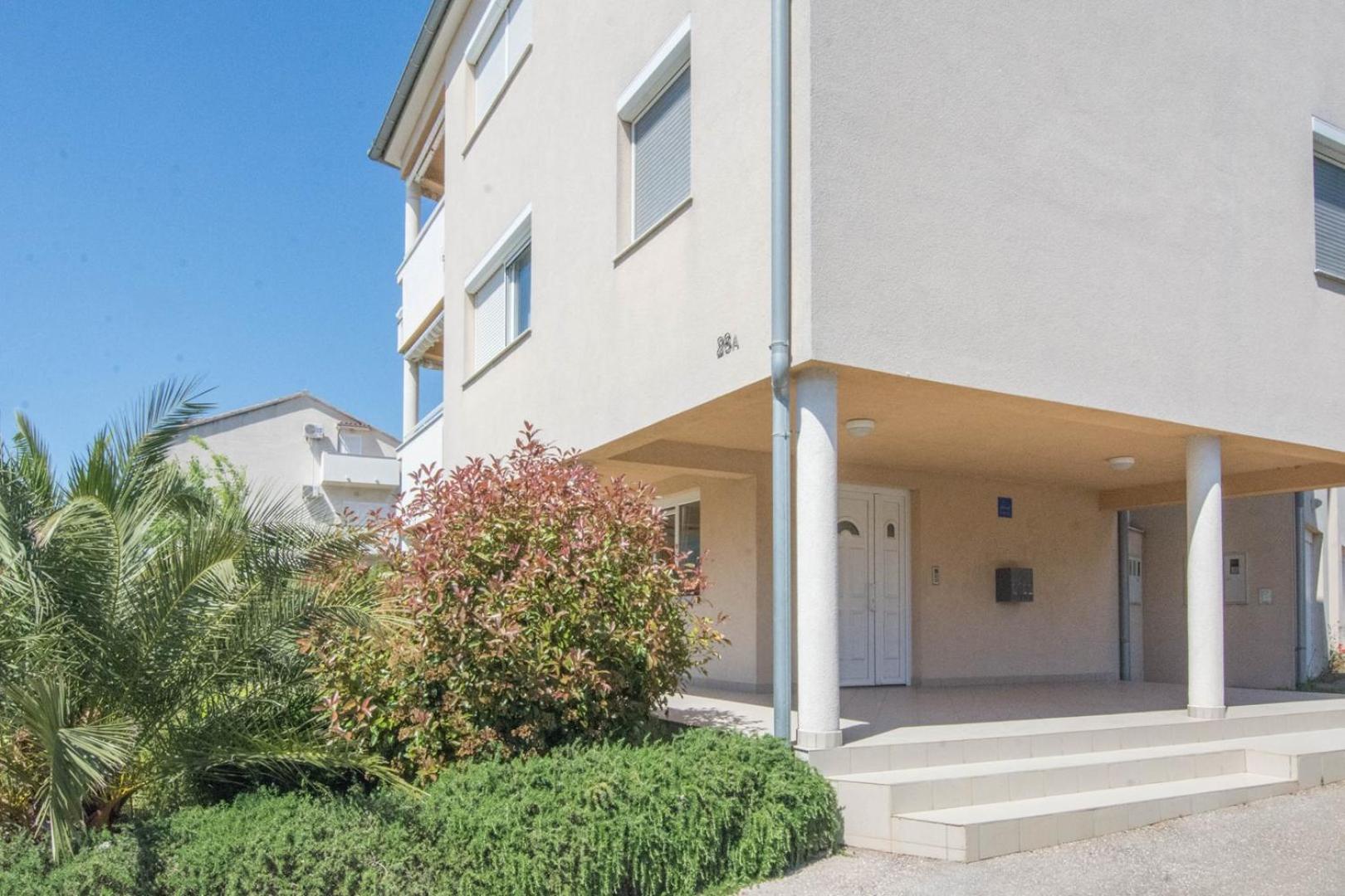 Spacious Apartment On A Great Location -Apartment Kuhta بيوغْغاد نا موغو المظهر الخارجي الصورة