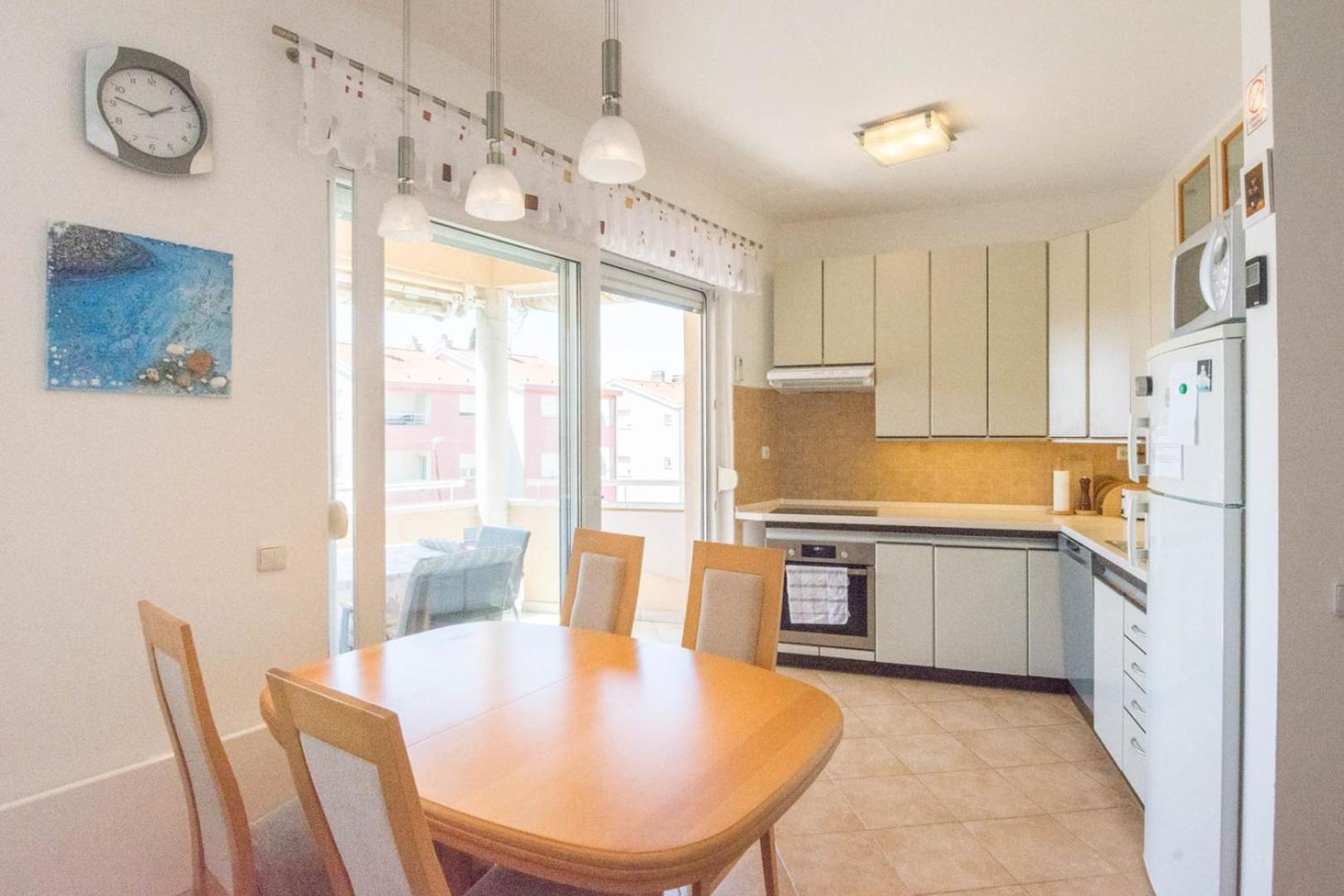 Spacious Apartment On A Great Location -Apartment Kuhta بيوغْغاد نا موغو المظهر الخارجي الصورة